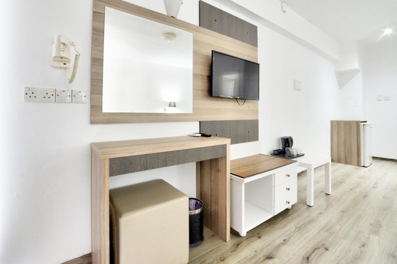 איה נאפה Barbara Hotel Apts מראה חיצוני תמונה
